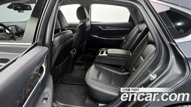 Hyundai Grandeur 2019 — фото 13