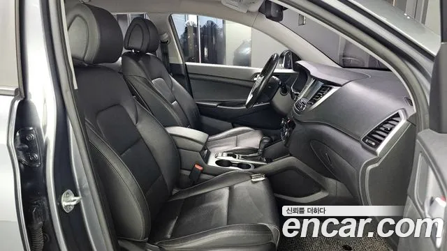 Hyundai Tucson 2017 — фото 10