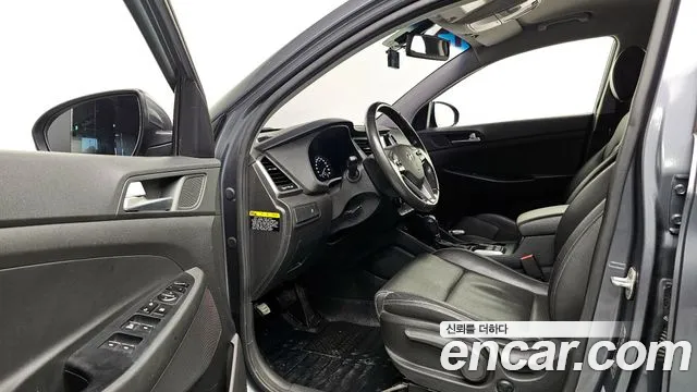 Hyundai Tucson 2017 — фото 11