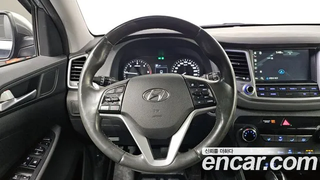 Hyundai Tucson 2017 — фото 13