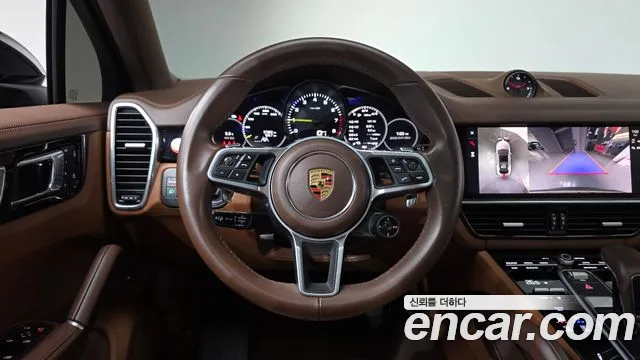 Porsche Cayenne 2023 — фото 14