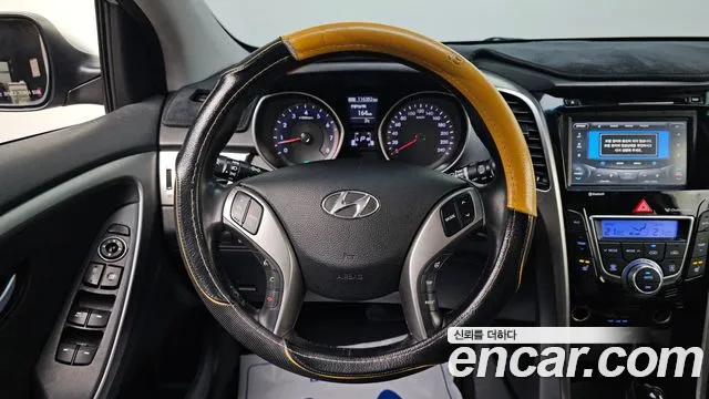 Hyundai i30 2014 — фото 16