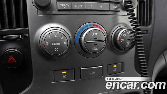 Hyundai Starex 2010 — фото 17