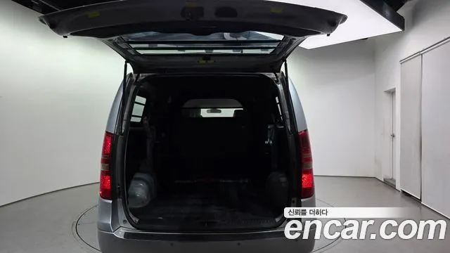 Hyundai Starex 2010 — фото 20