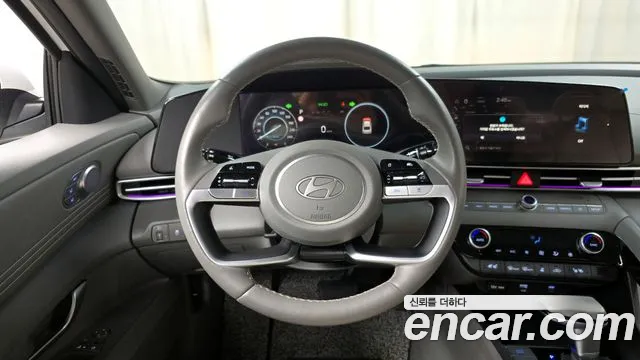 Hyundai AVANTE 2025 — фото 13