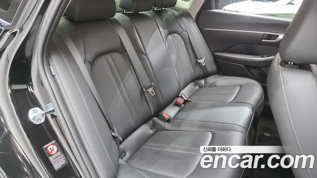Hyundai Sonata 2021 — фото 12