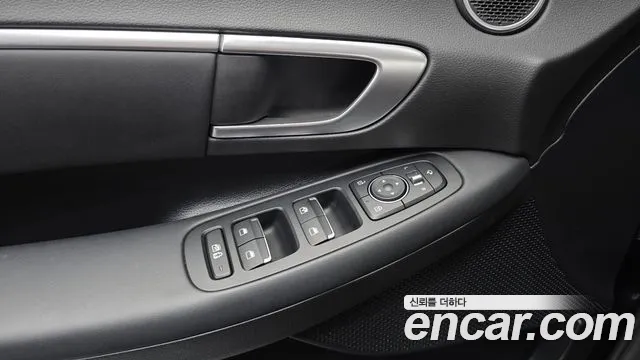 Hyundai Sonata 2021 — фото 19