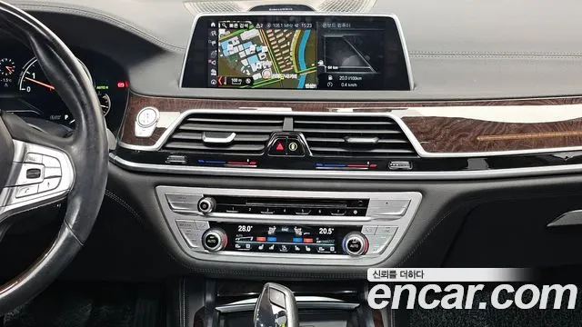 BMW 7-Series 2018 — фото 19
