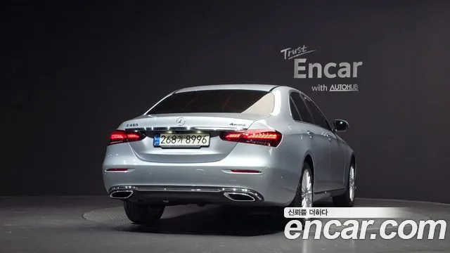 Mercedes-Benz E-Class 2021 — фото 4