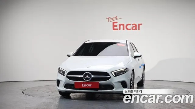 Mercedes-Benz A-Class 2021 — фото 2
