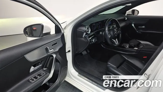 Mercedes-Benz A-Class 2021 — фото 10