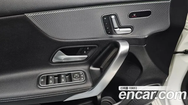 Mercedes-Benz A-Class 2021 — фото 16