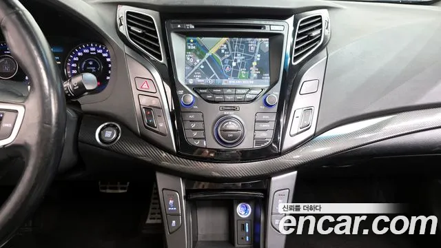 Hyundai i40 2014 — фото 15