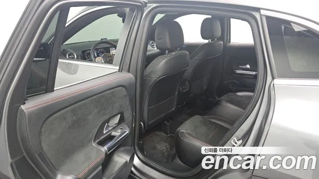 Mercedes-Benz GLA-Class 2020 — фото 12