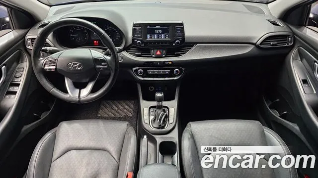 Hyundai i30 2018 — фото 7
