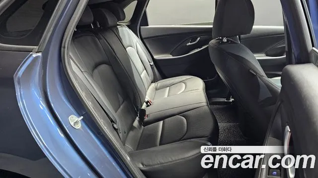 Hyundai i30 2018 — фото 12