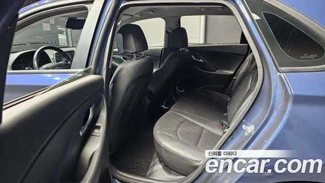 Hyundai i30 2018 — фото 13