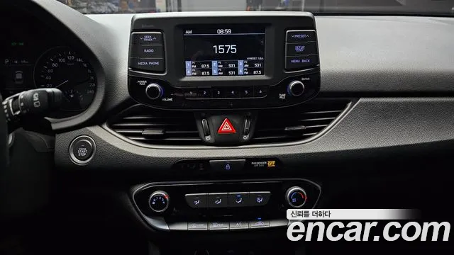 Hyundai i30 2018 — фото 15