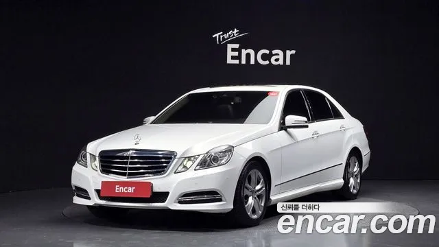 Mercedes-Benz E-Class 2013 — фото 1