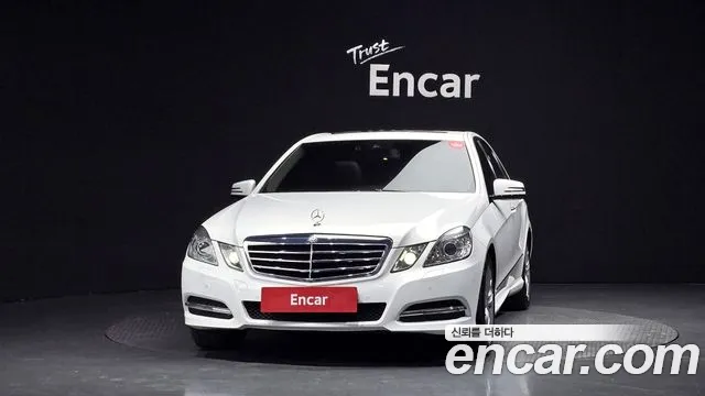 Mercedes-Benz E-Class 2013 — фото 3