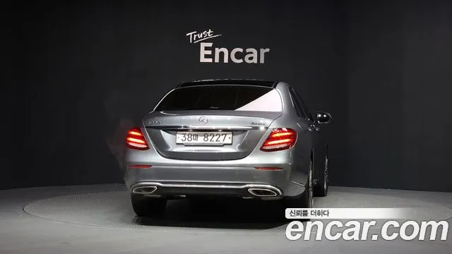 Mercedes-Benz E-Class 2018 — фото 4
