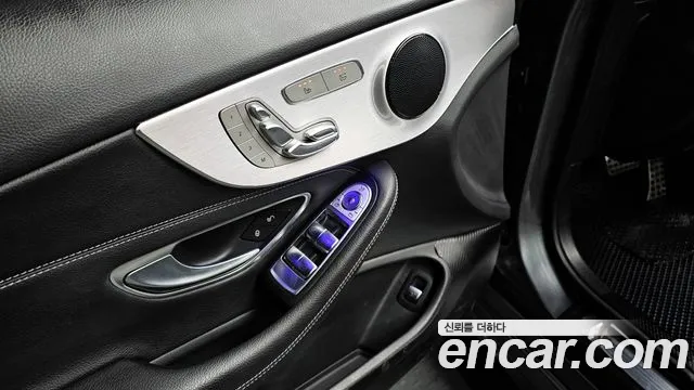 Mercedes-Benz C-Class 2019 — фото 13