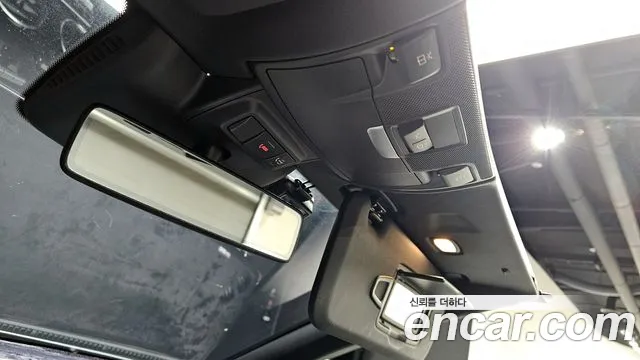 Mercedes-Benz C-Class 2019 — фото 18
