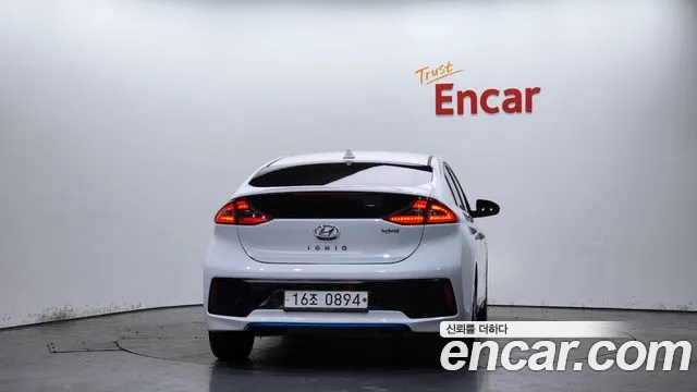 Hyundai Ioniq 2016 — фото 4