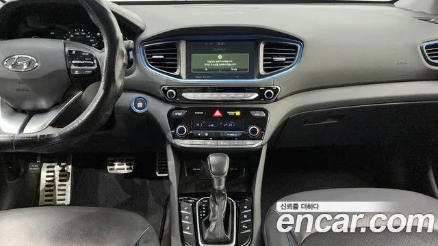 Hyundai Ioniq 2016 — фото 14
