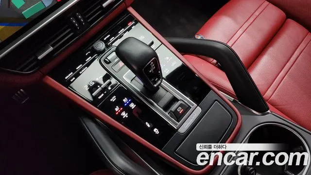 Porsche Cayenne 2020 — фото 9