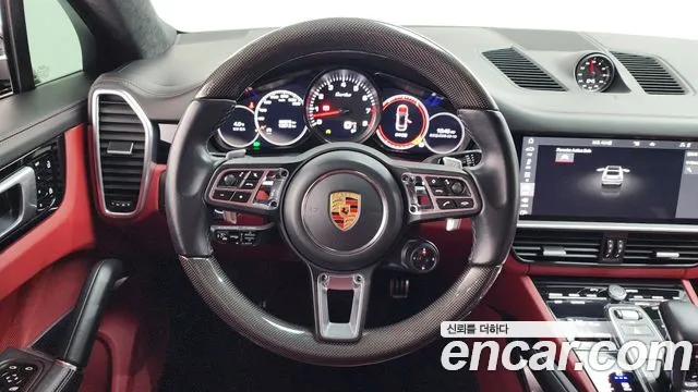 Porsche Cayenne 2020 — фото 13