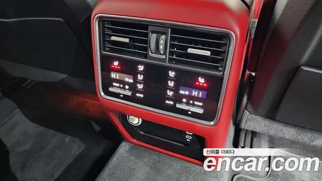 Porsche Cayenne 2020 — фото 18