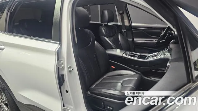 Hyundai Santafe 2021 — фото 11