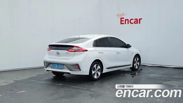 Hyundai Ioniq 2019 — фото 2