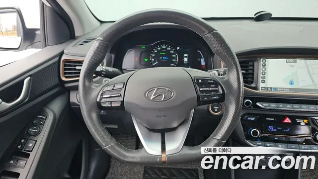Hyundai Ioniq 2019 — фото 13
