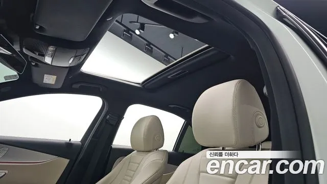 Mercedes-Benz E-Class 2021 — фото 20