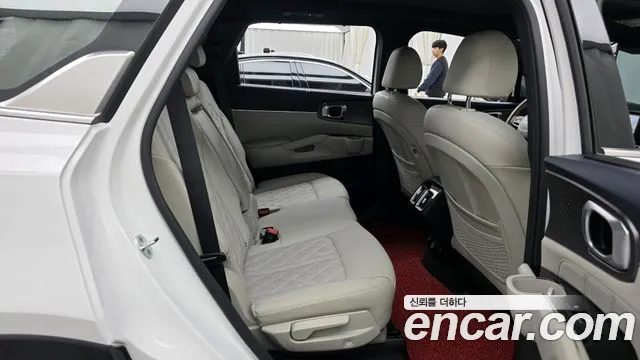 Kia Sorento 2022 — фото 12
