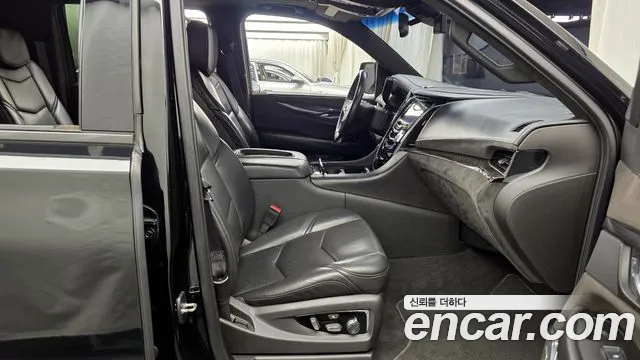 Cadillac Escalade 2015 — фото 11