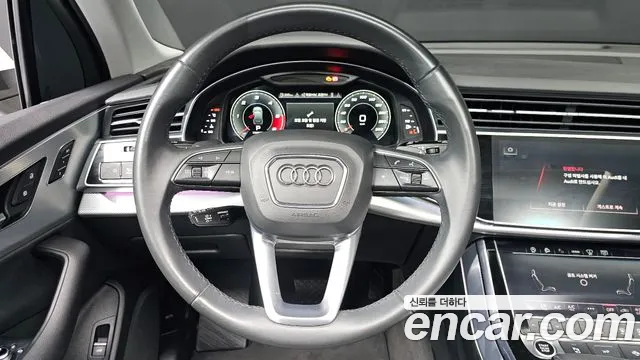 Audi Q7 2021 — фото 14