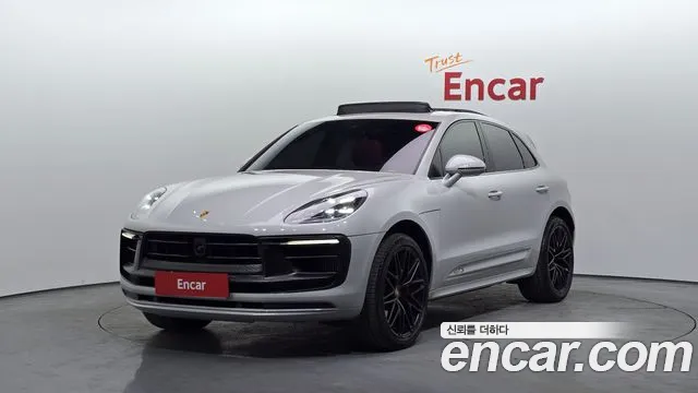Porsche Macan 2022 — фото 1