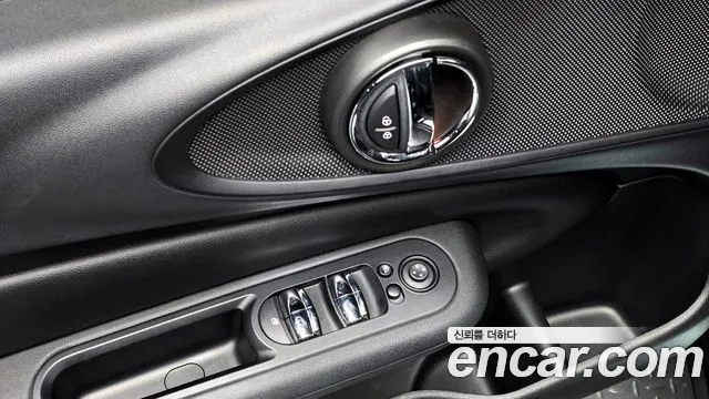 Mini Clubman 2018 — фото 17