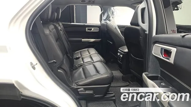 Ford Explorer 2021 — фото 12