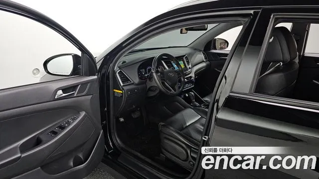 Hyundai Tucson 2016 — фото 10
