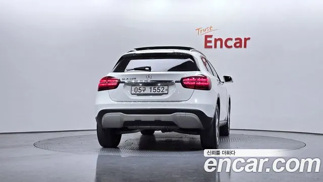 Mercedes-Benz GLA-Class 2018 — фото 4