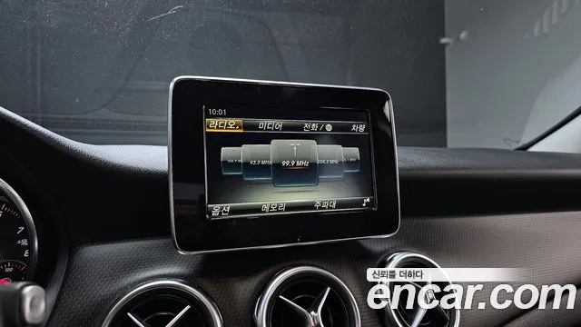 Mercedes-Benz GLA-Class 2018 — фото 14