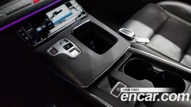 Hyundai Grandeur 2020 — фото 9