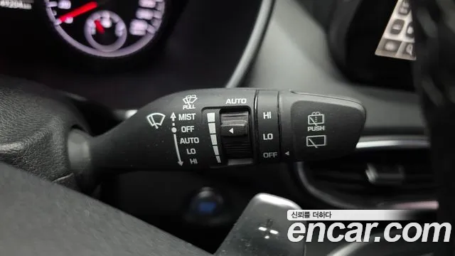 Hyundai Santafe 2023 — фото 18