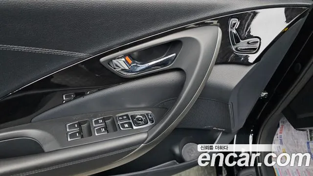 Hyundai Grandeur 2015 — фото 13