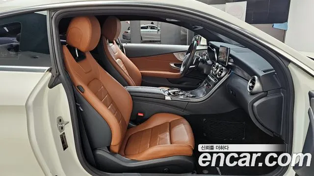 Mercedes-Benz C-Class 2017 — фото 10