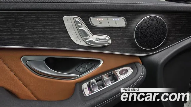 Mercedes-Benz GLC-Class 2022 — фото 17